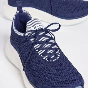 APL Women's Techloom Zipline Sneakers